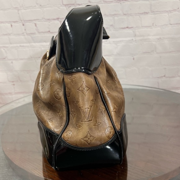 LOUIS VUITTON Limited Edition Taupe Monogram Embossed Leather Polly Bag EUC - Picture 6 of 17